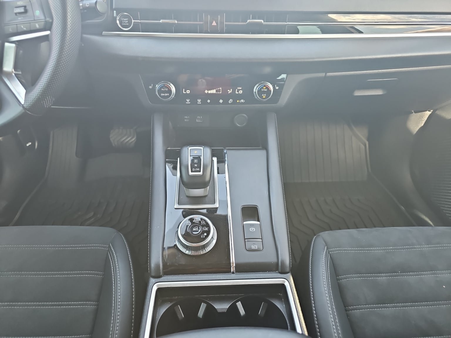 Used 2023 Mitsubishi Outlander SE FWD image 15