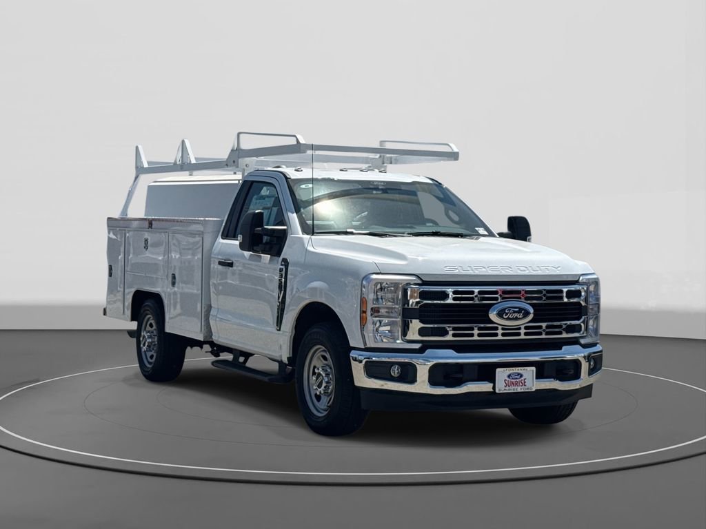 New 2025 Ford F350 XL w/ XL Chrome Package image 4