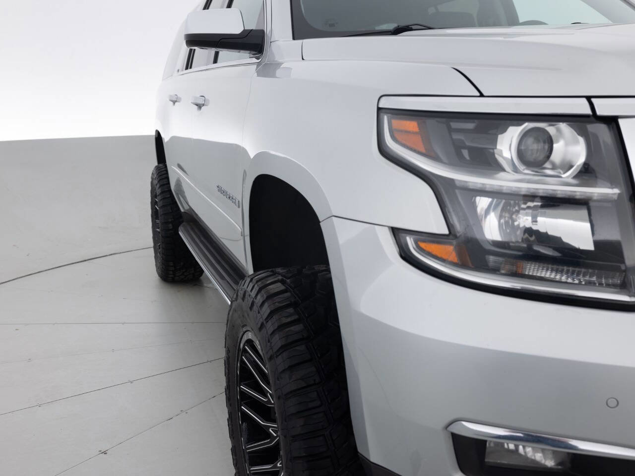 Used 2016 Chevrolet Suburban LTZ AWD/4WD image 11