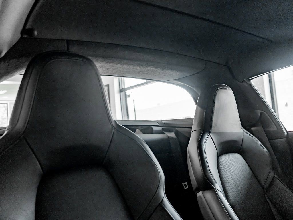 Certified 2022 Porsche 911 50th Anniversary Edition image 25