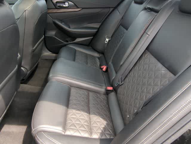 Used 2017 Nissan Maxima Platinum FWD image 20