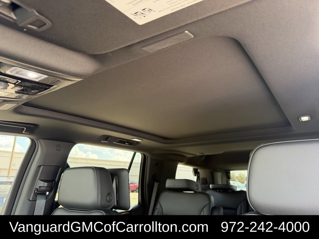 New 2026 GMC Yukon Denali w/ Denali Reserve Package AWD/4WD image 21