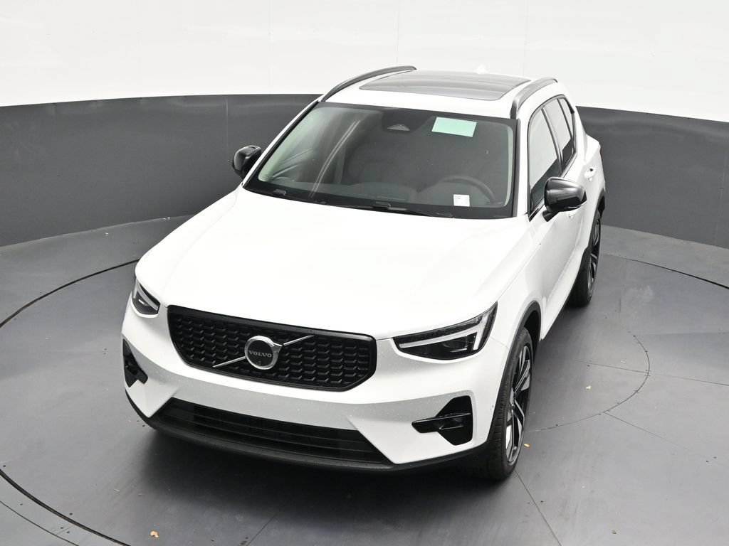New 2026 Volvo XC40 B5 Plus w/ Climate Package AWD/4WD image 20