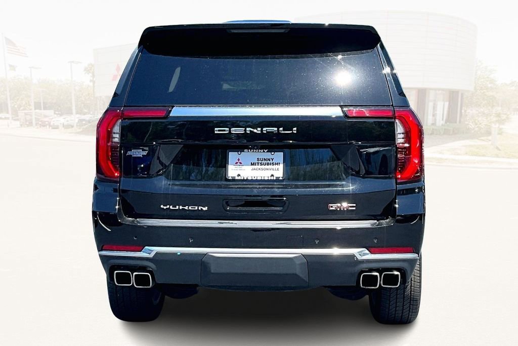 Used 2025 GMC Yukon Denali w/ LPO, Floor Liner Package AWD/4WD image 5