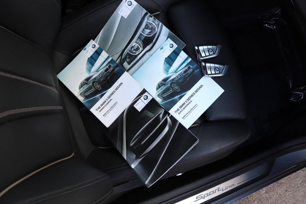 Used 2017 BMW 540i w/ Premium Package RWD image 92