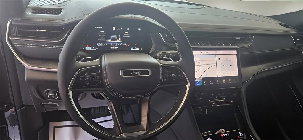 Used 2024 Jeep Grand Cherokee L Overland w/ Luxury Tech Group IV image 33