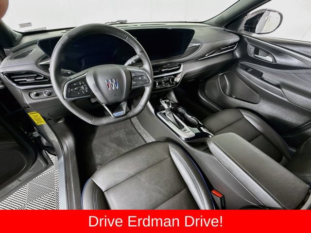 Used 2024 Buick Envista Sport Touring w/ Convenience I Package FWD image 7