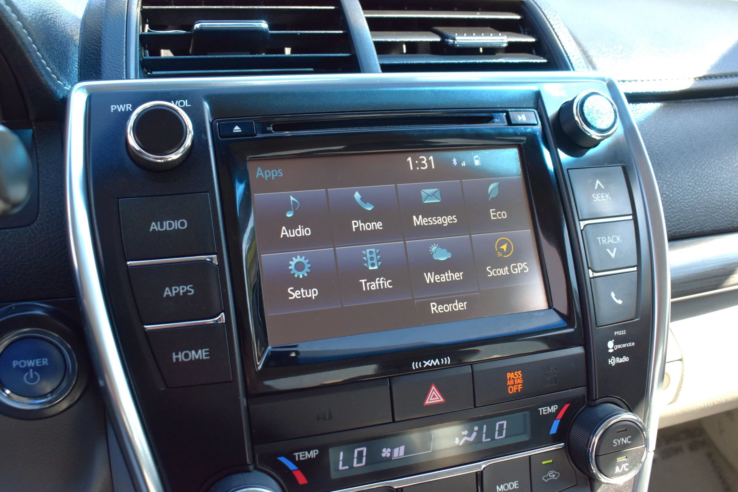 Used 2016 Toyota Camry LE FWD image 23