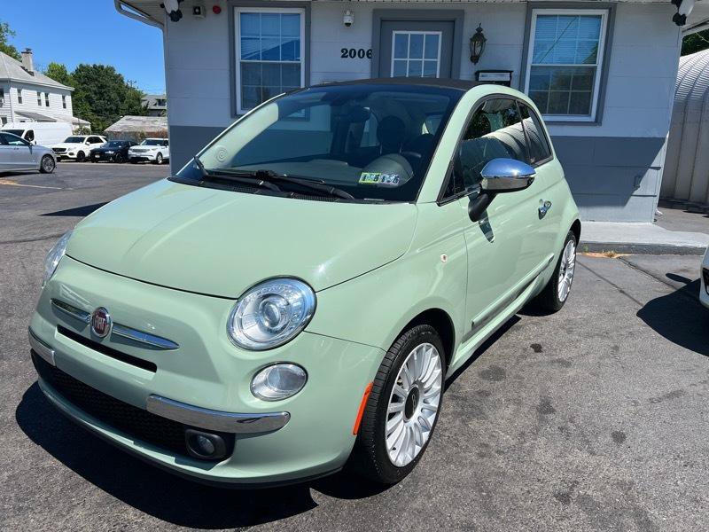 Used 2017 FIAT 500 Lounge FWD image 3