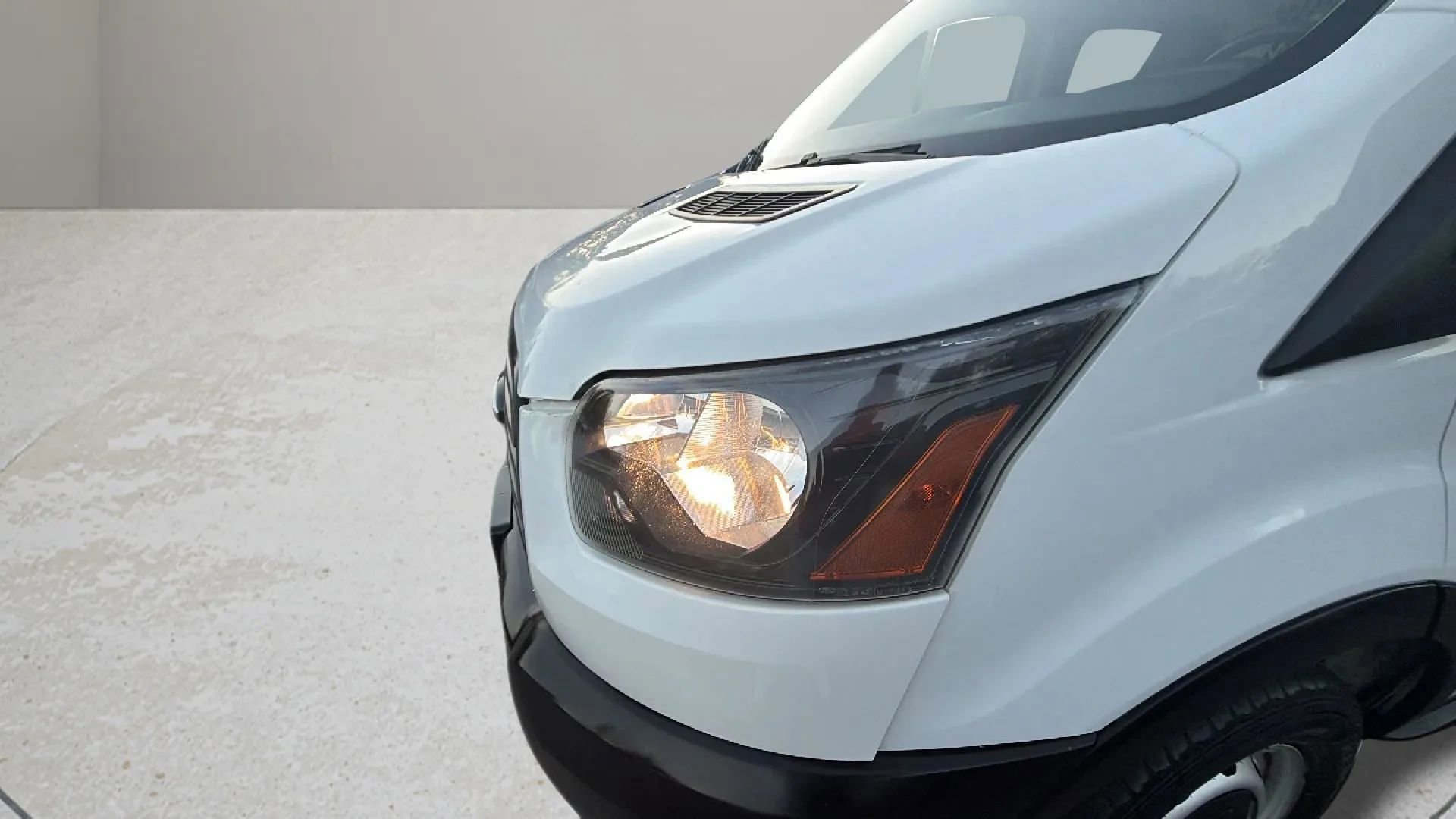 Used 2019 Ford Transit 250 Low Roof w/60/40 Side Door w/L image 9