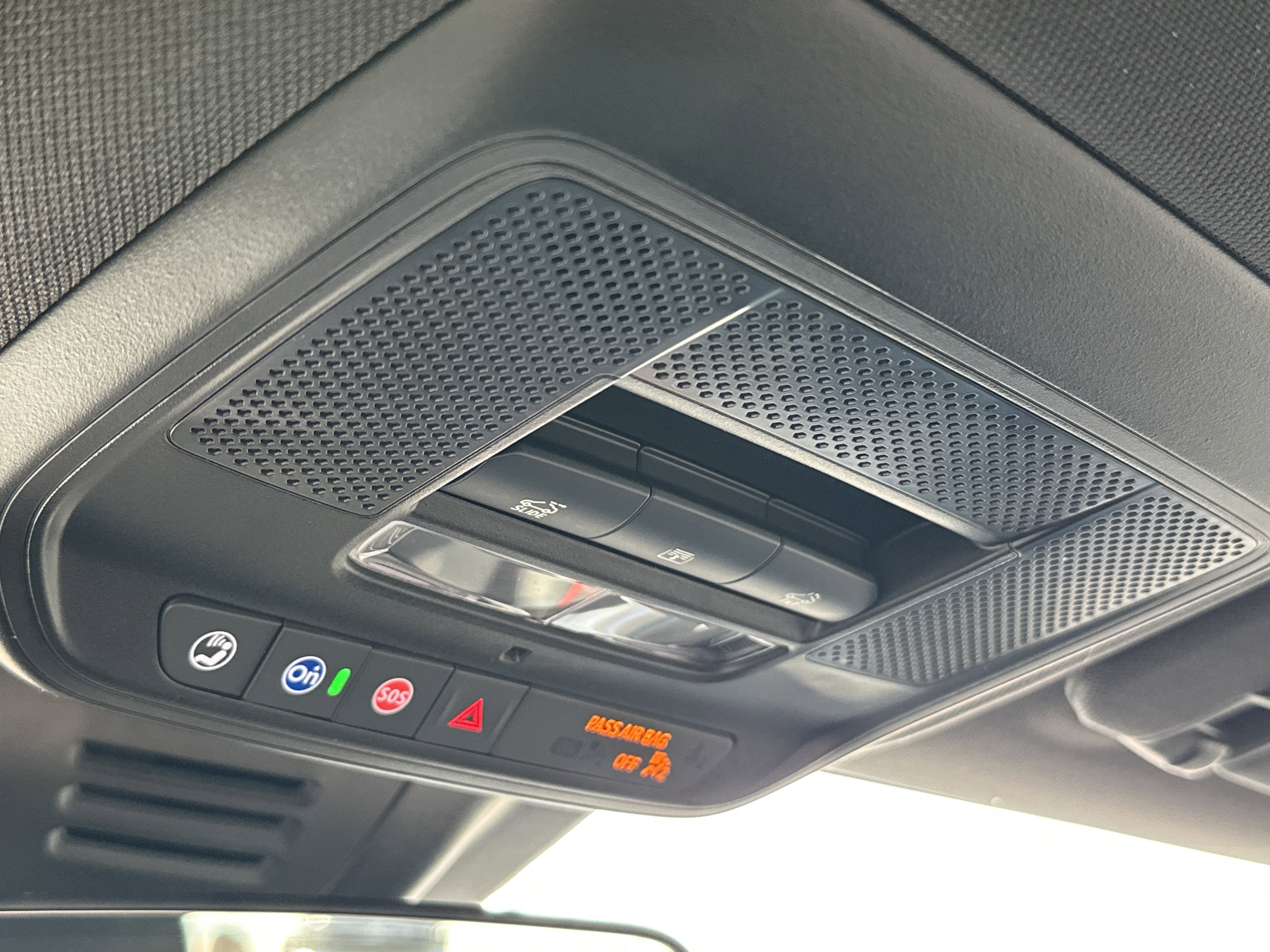 New 2026 Chevrolet Equinox EV RS image 22