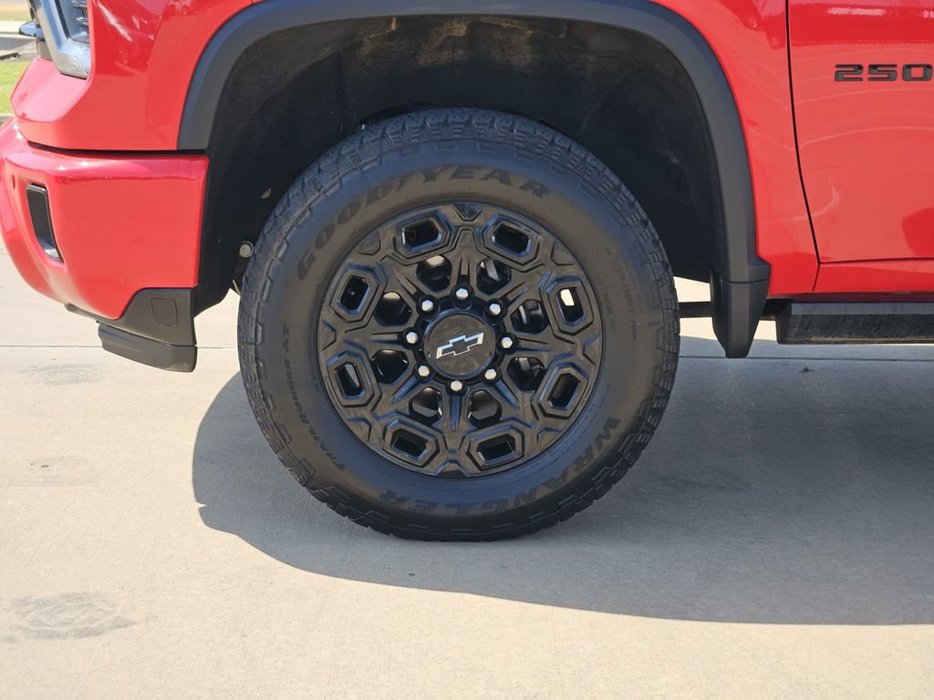 Used 2024 Chevrolet Silverado 2500 LTZ w/ LTZ Plus Package AWD/4WD image 12