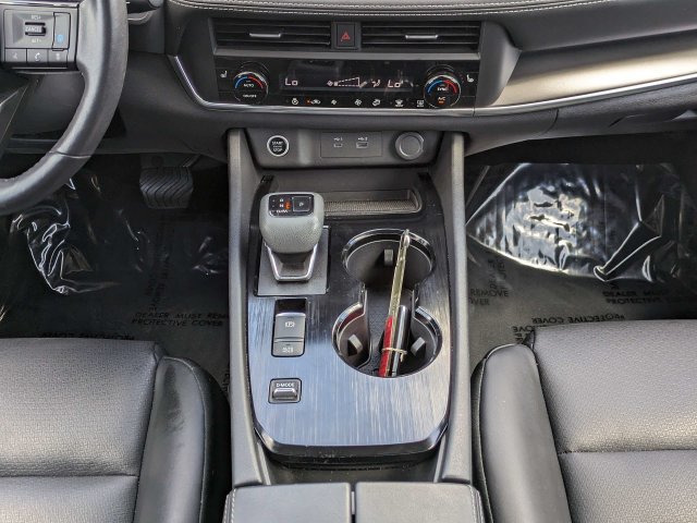 Used 2023 Nissan Rogue SV w/ SV Premium B Package FWD image 20