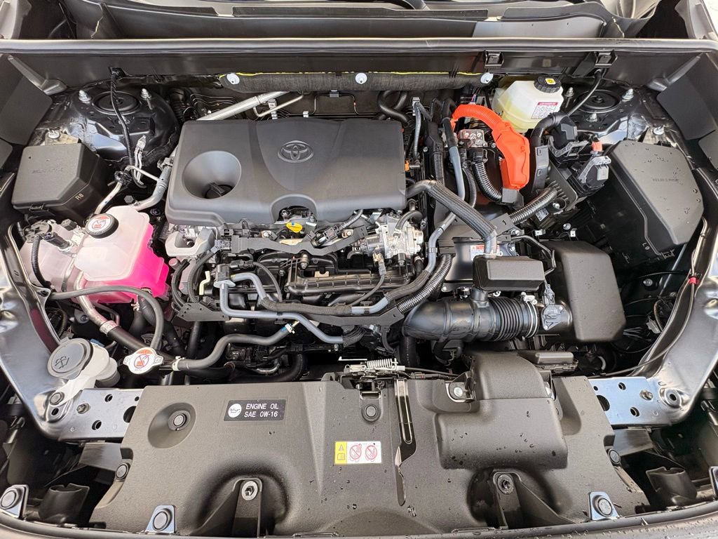 Used 2025 Toyota RAV4 XLE image 34