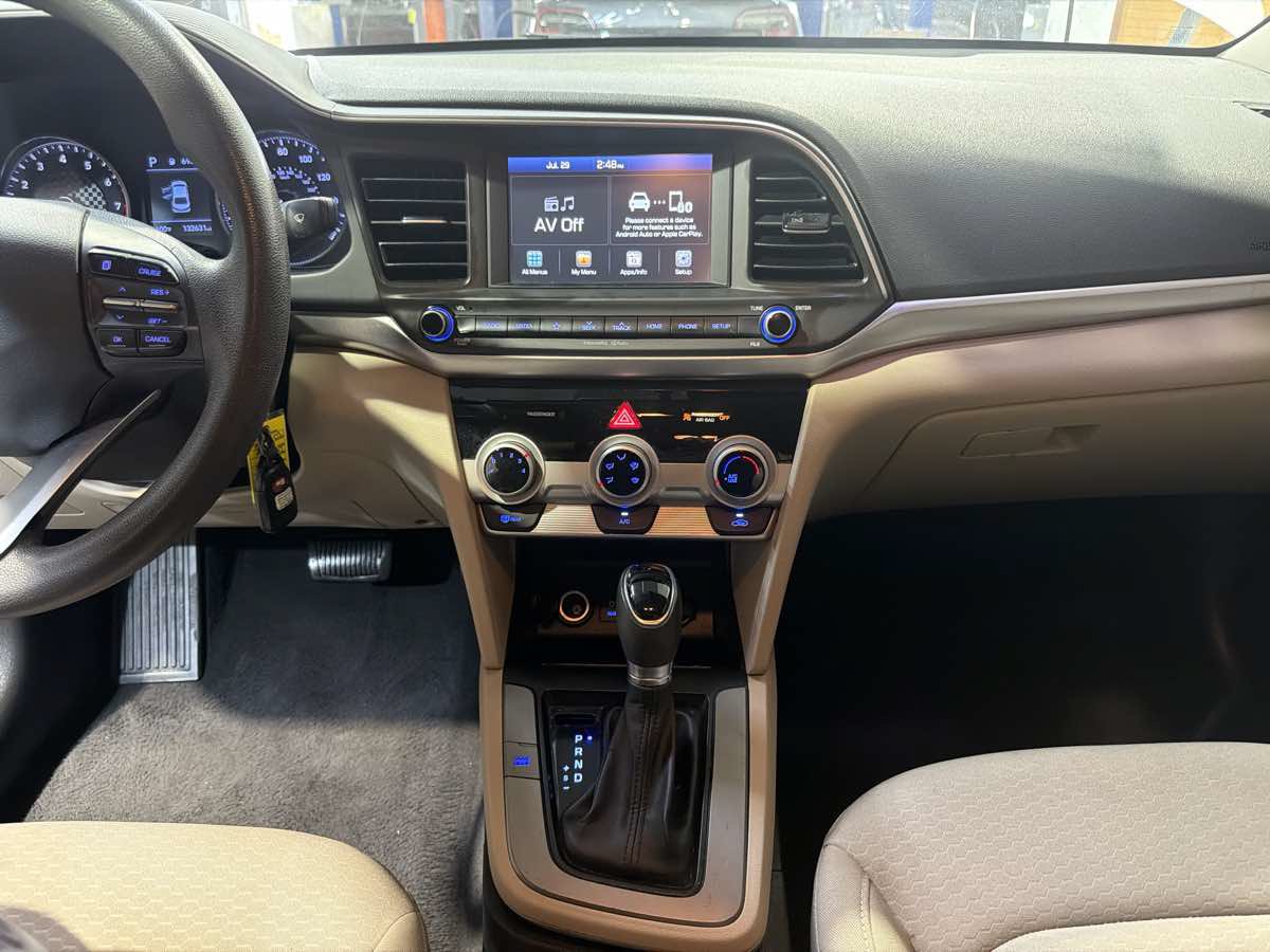 Used 2019 Hyundai Elantra SEL FWD image 20