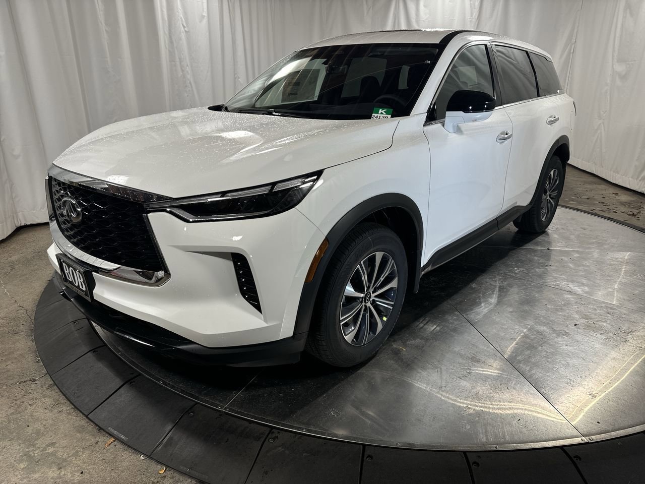 New 2025 INFINITI QX60 Pure image 1
