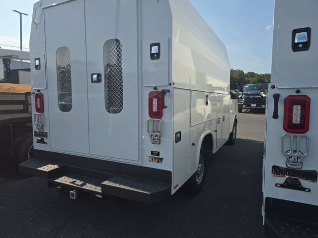 New 2026 Chevrolet Express 3500 w/ Power Convenience Package RWD image 7