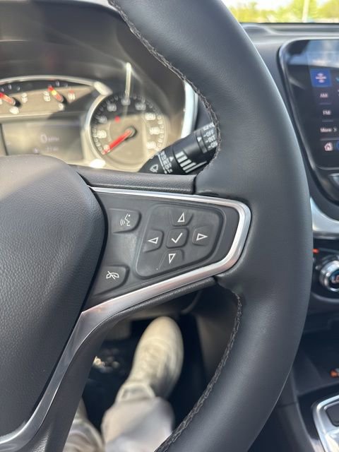 Used 2023 Chevrolet Equinox Premier image 21