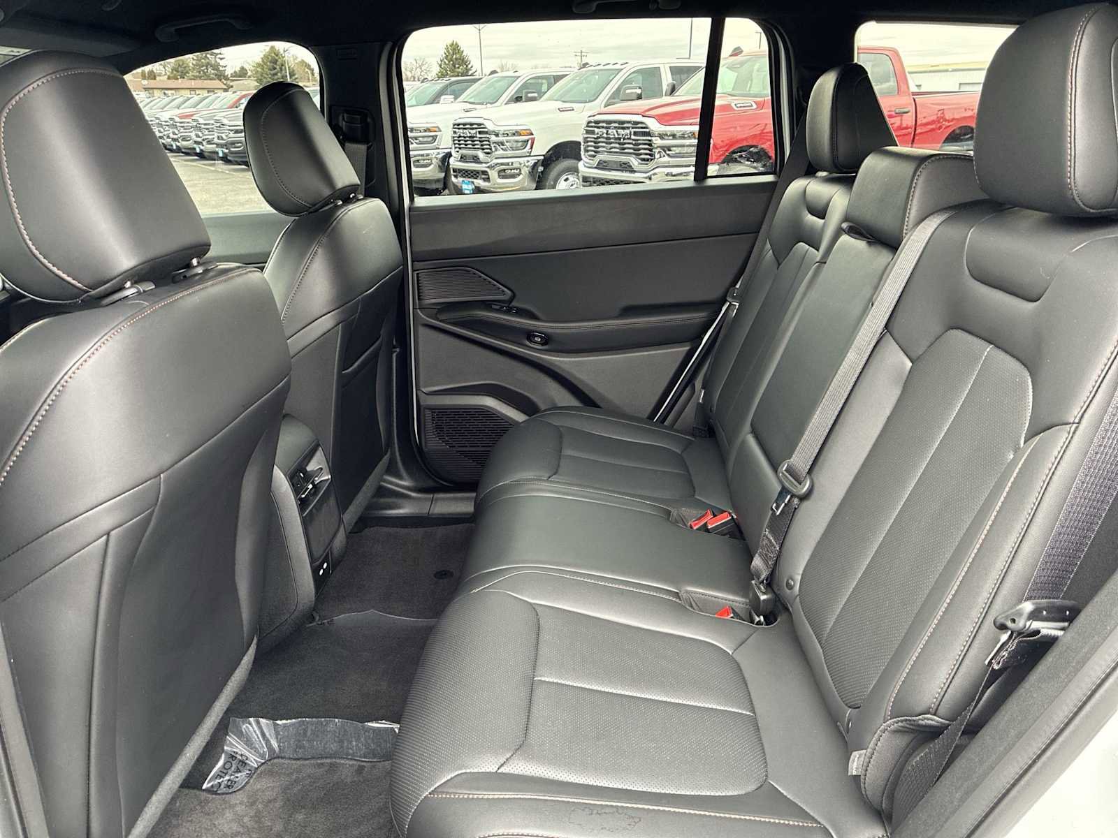 Used 2026 Jeep Cherokee Limited image 23