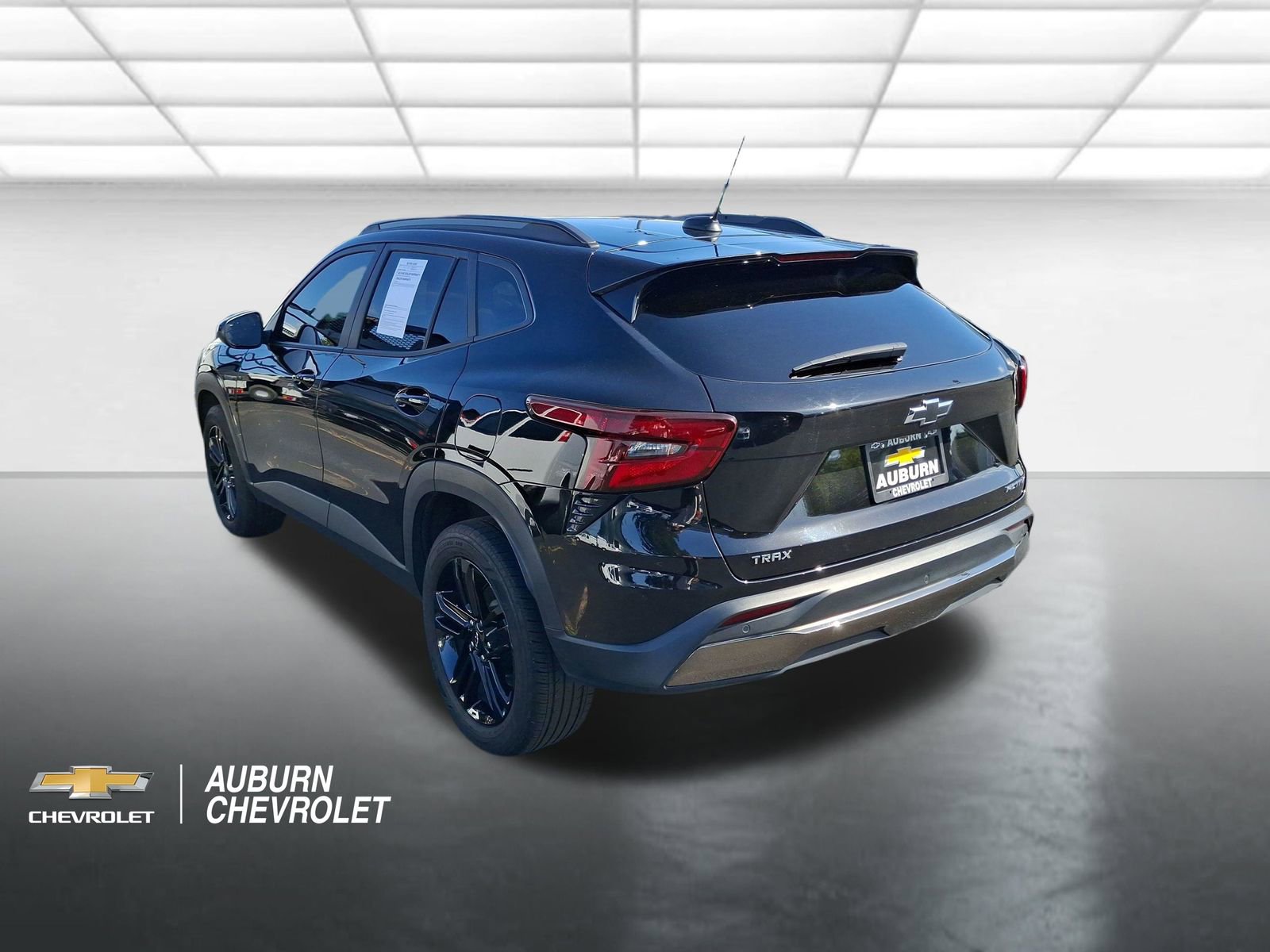 Certified 2025 Chevrolet Trax ACTIV w/ Driver Confidence Package FWD image 5