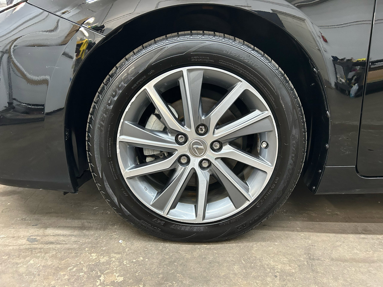 Used 2017 Lexus ES 300h w/ Luxury Package image 8