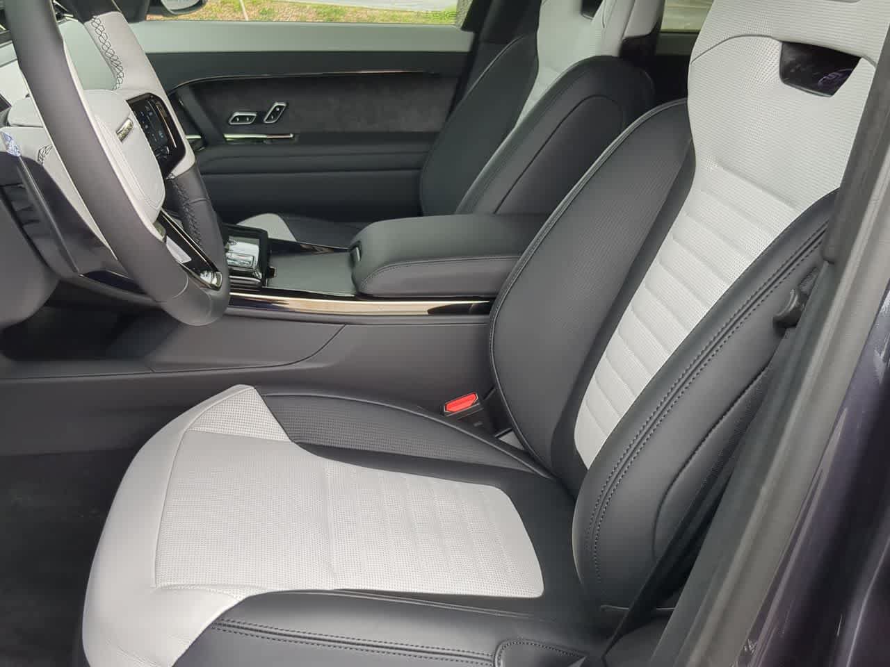 New 2026 Land Rover Range Rover Sport SV AWD/4WD image 16