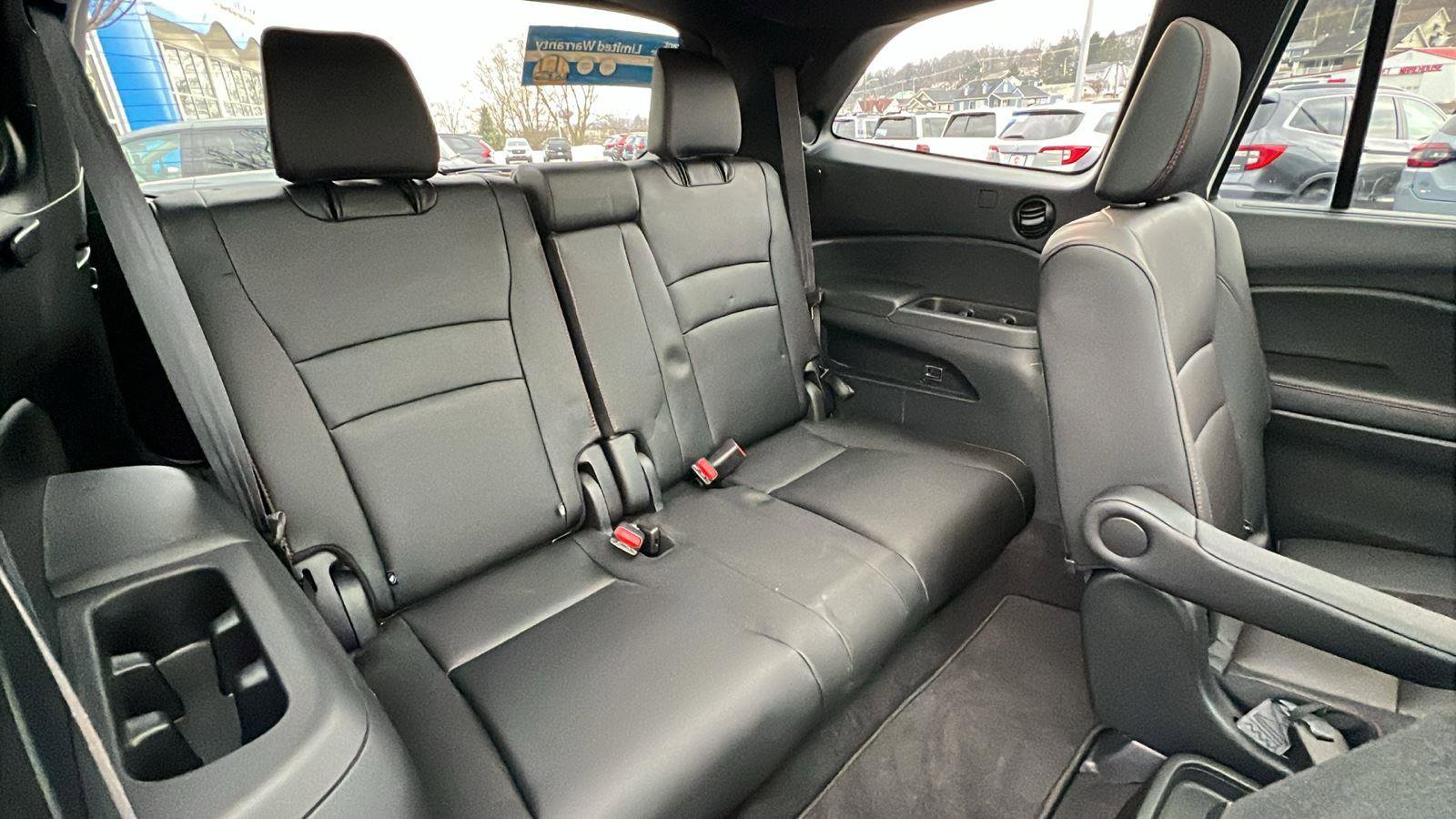 Used 2022 Honda Pilot Black Edition image 16