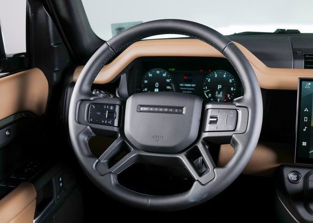 New 2026 Land Rover Defender 130 X-Dynamic SE image 15