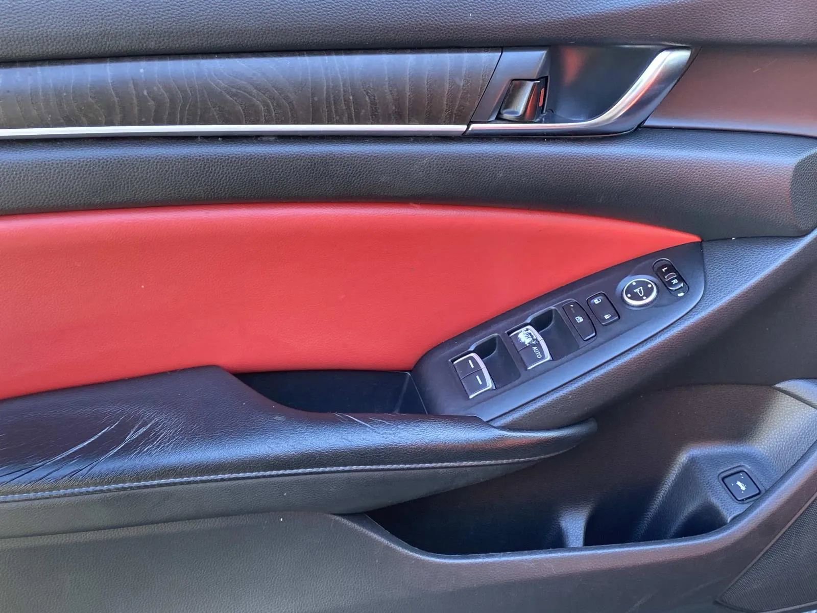 Used 2018 Honda Accord EX image 13