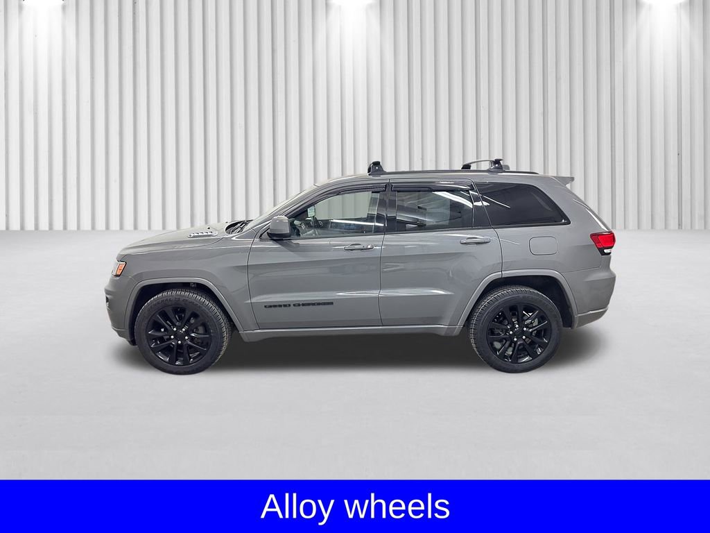 Used 2019 Jeep Grand Cherokee Altitude image 11