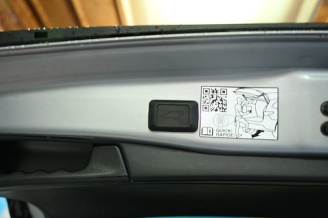 Used 2022 Toyota RAV4 Limited image 43