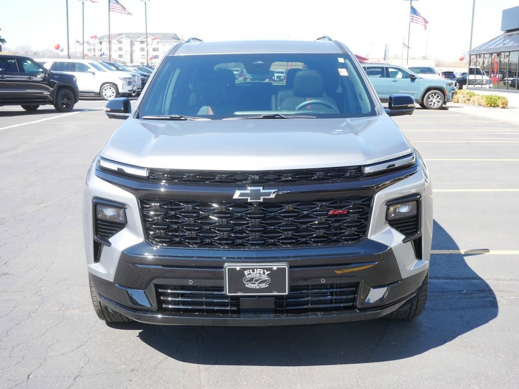 Used 2025 Chevrolet Traverse RS w/ LPO, Floor Liner Package AWD/4WD image 3
