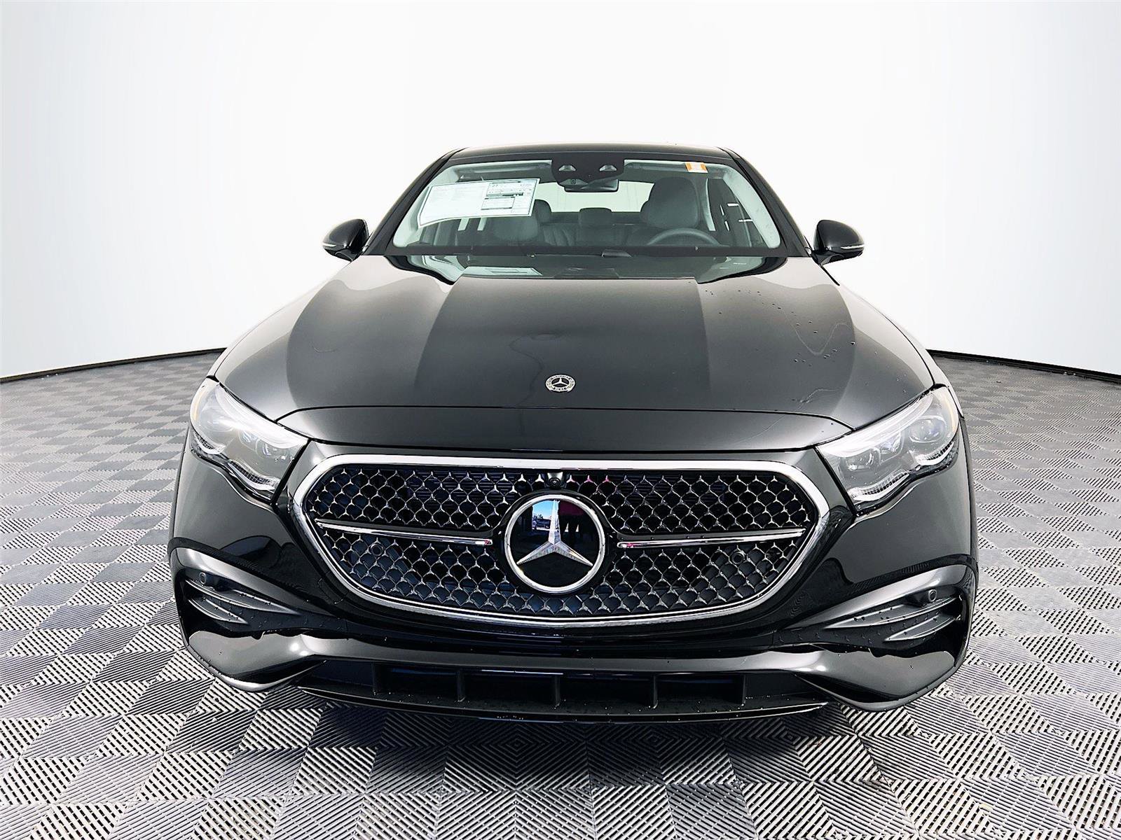 New 2026 Mercedes-Benz E 350 4MATIC Sedan image 9