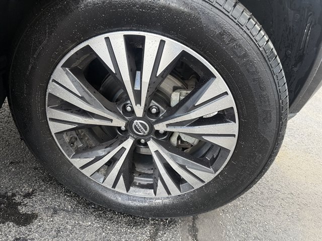 Used 2021 Nissan Rogue SV AWD/4WD image 5