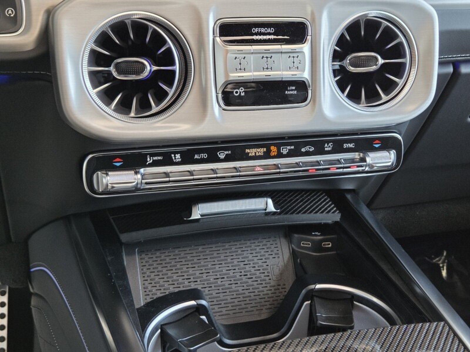 New 2026 Mercedes-Benz G 63 AMG 4MATIC image 12