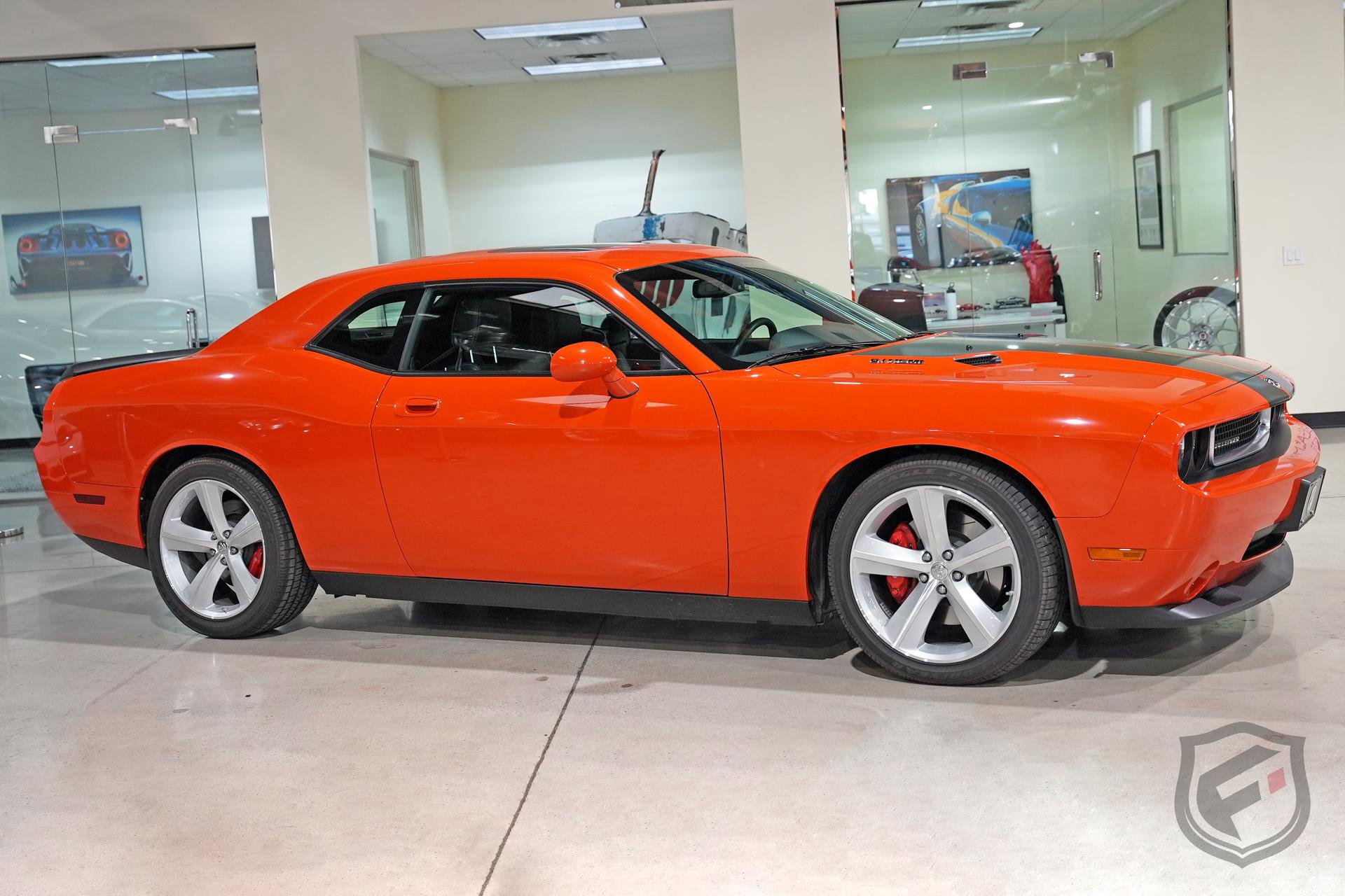 Used 2008 Dodge Challenger SRT8 image 1