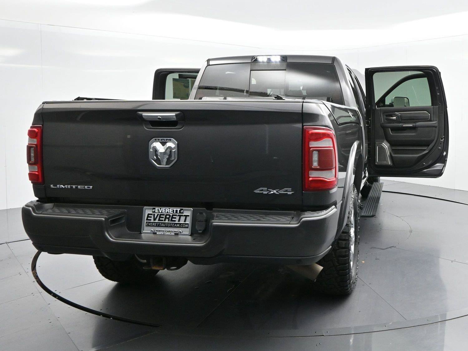 Used 2020 RAM 2500 Limited AWD/4WD image 44