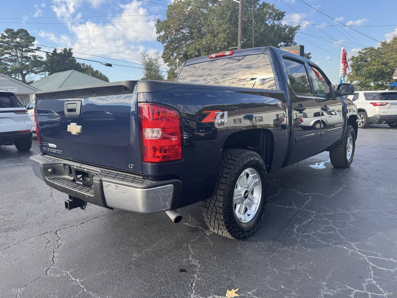 Used 2010 Chevrolet Silverado 1500 LT w/ Power Pack Plus AWD/4WD image 6