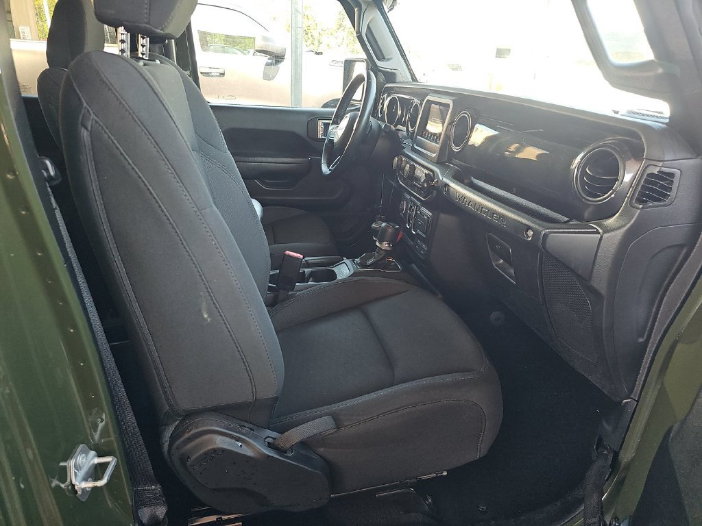 Used 2022 Jeep Wrangler Unlimited Sport AWD/4WD image 5
