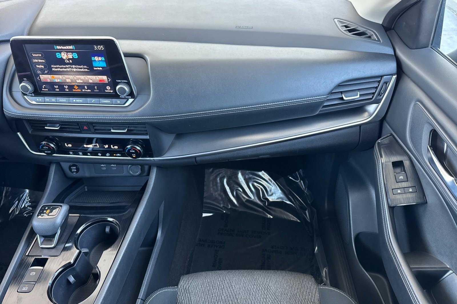 Used 2024 Nissan Rogue SV FWD image 28