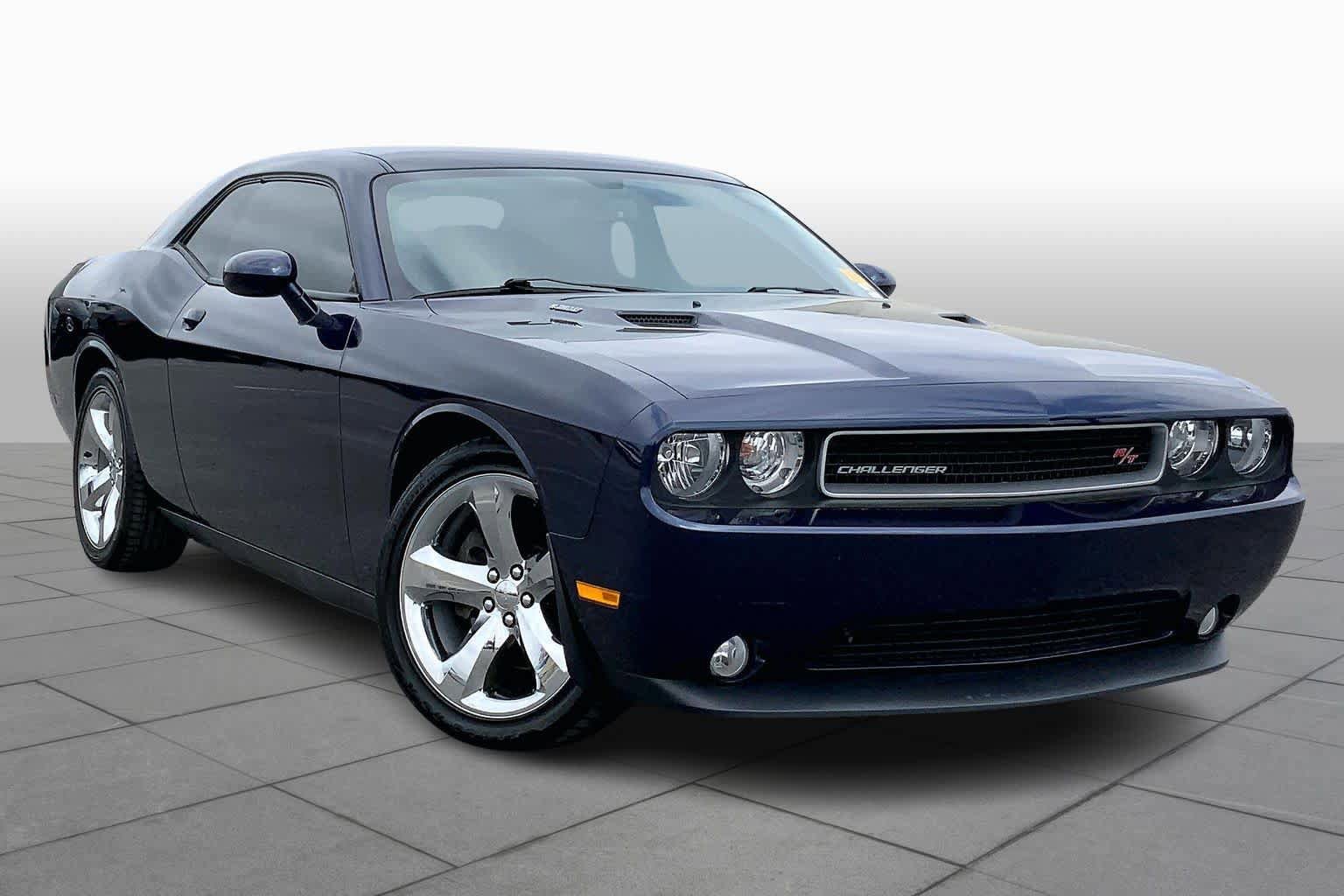 Used 2013 Dodge Challenger R/T image 3