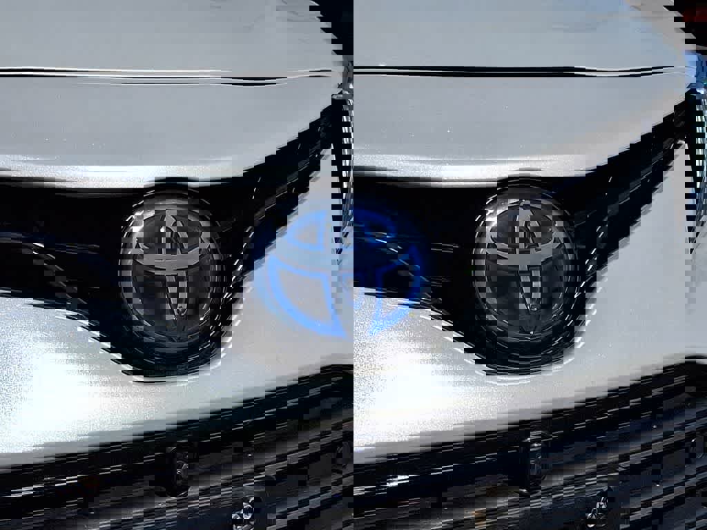 Used 2023 Toyota Camry XLE w/ Navigation Package image 30