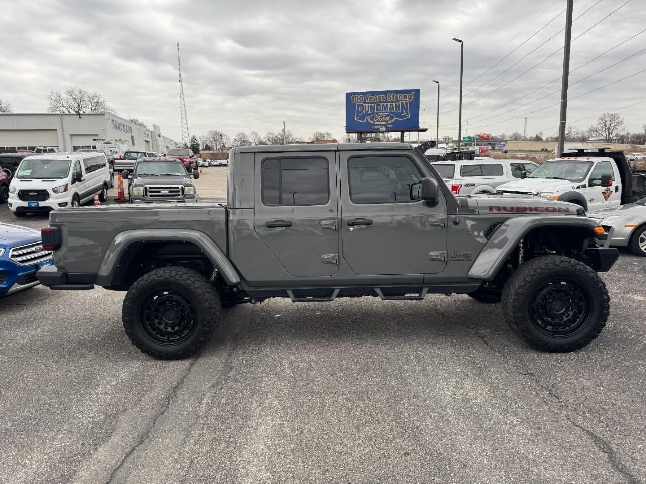 Used 2021 Jeep Gladiator Rubicon image 2