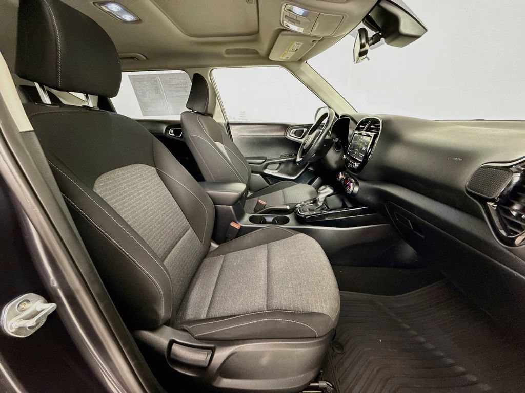 Used 2021 Kia Soul EX FWD image 33