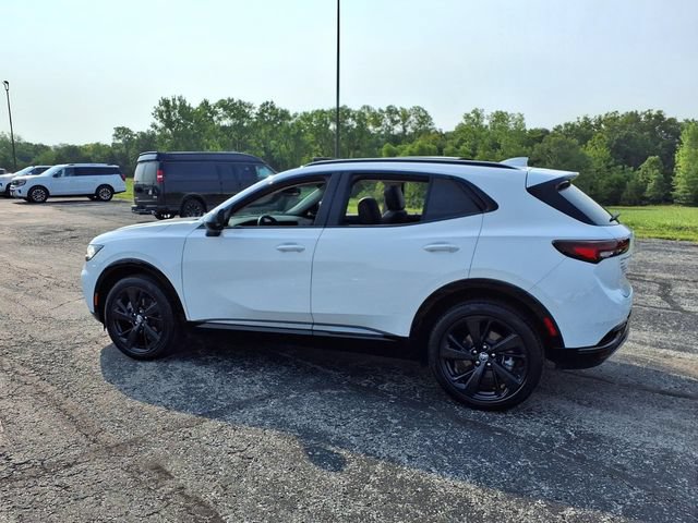 Used 2023 Buick Envision Essence w/ Sport Touring Package AWD/4WD image 9