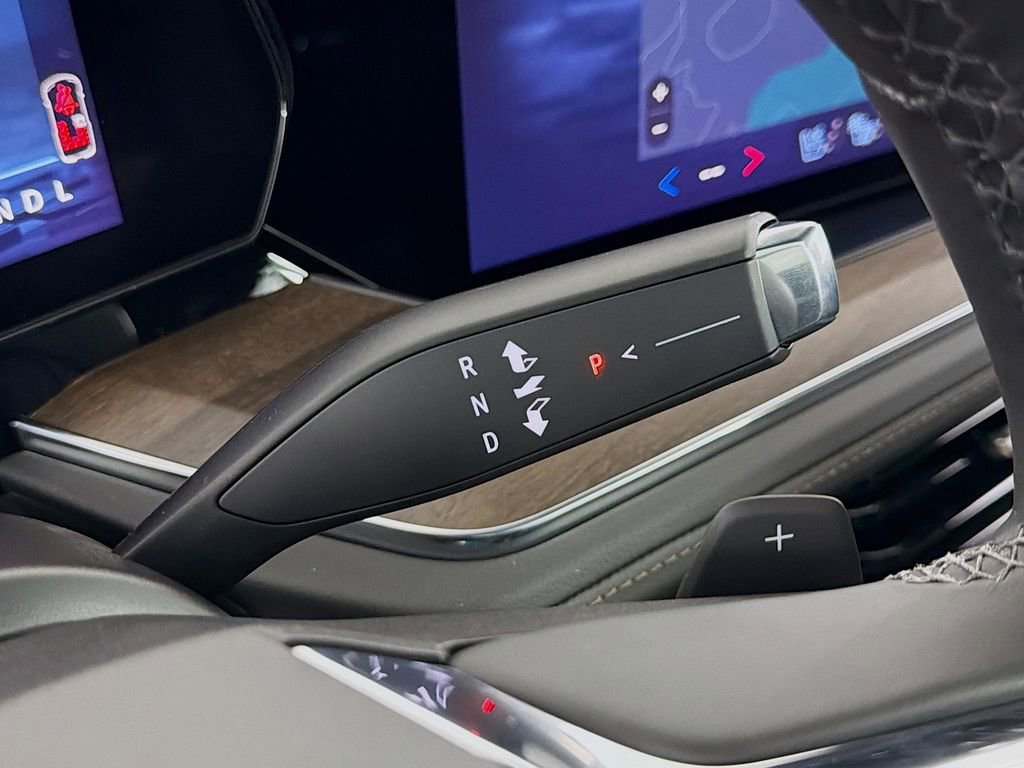 New 2026 Chevrolet Suburban High Country image 18