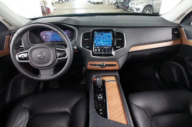 Certified 2023 Volvo XC90 B6 Plus AWD/4WD image 7