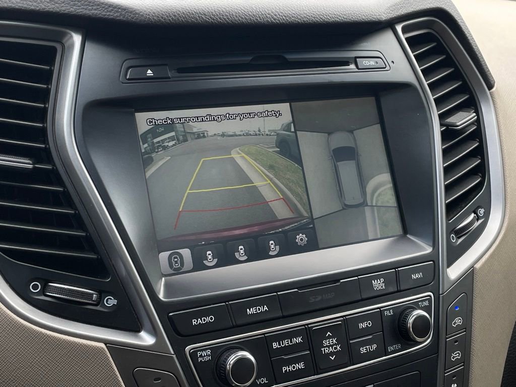 Used 2017 Hyundai Santa Fe Limited AWD/4WD image 16