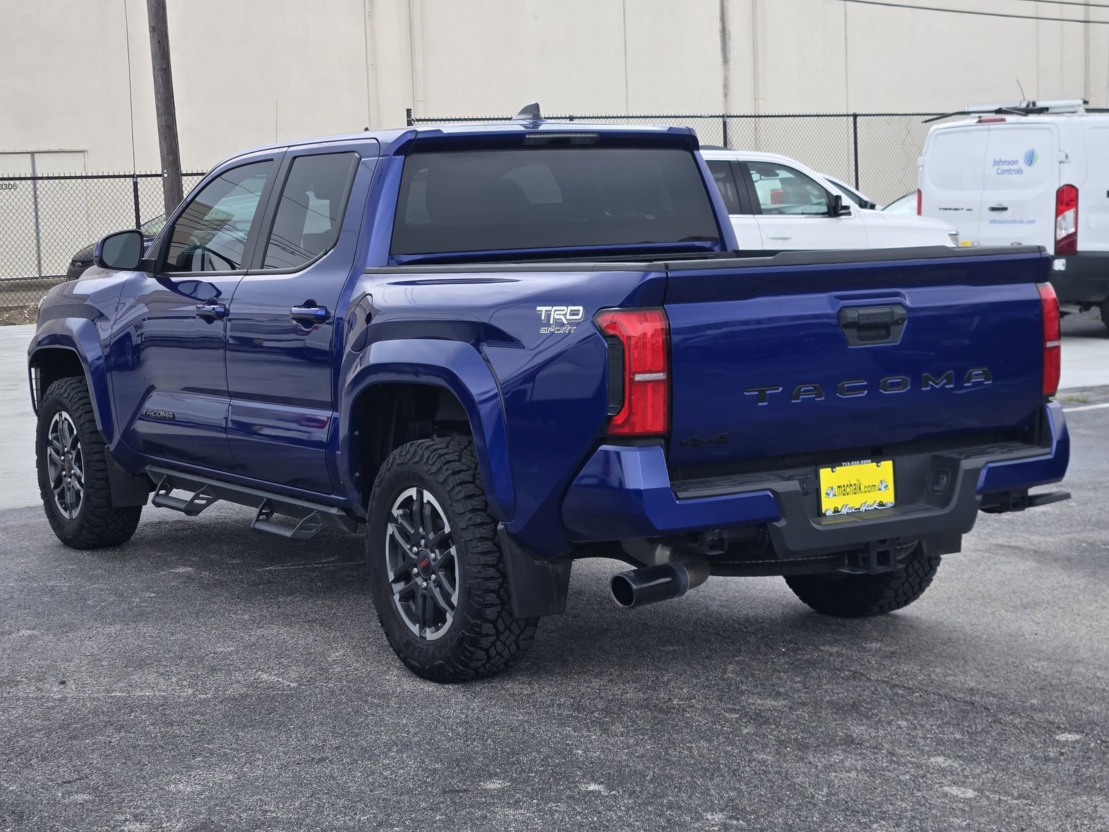 Used 2024 Toyota Tacoma TRD Sport AWD/4WD image 6
