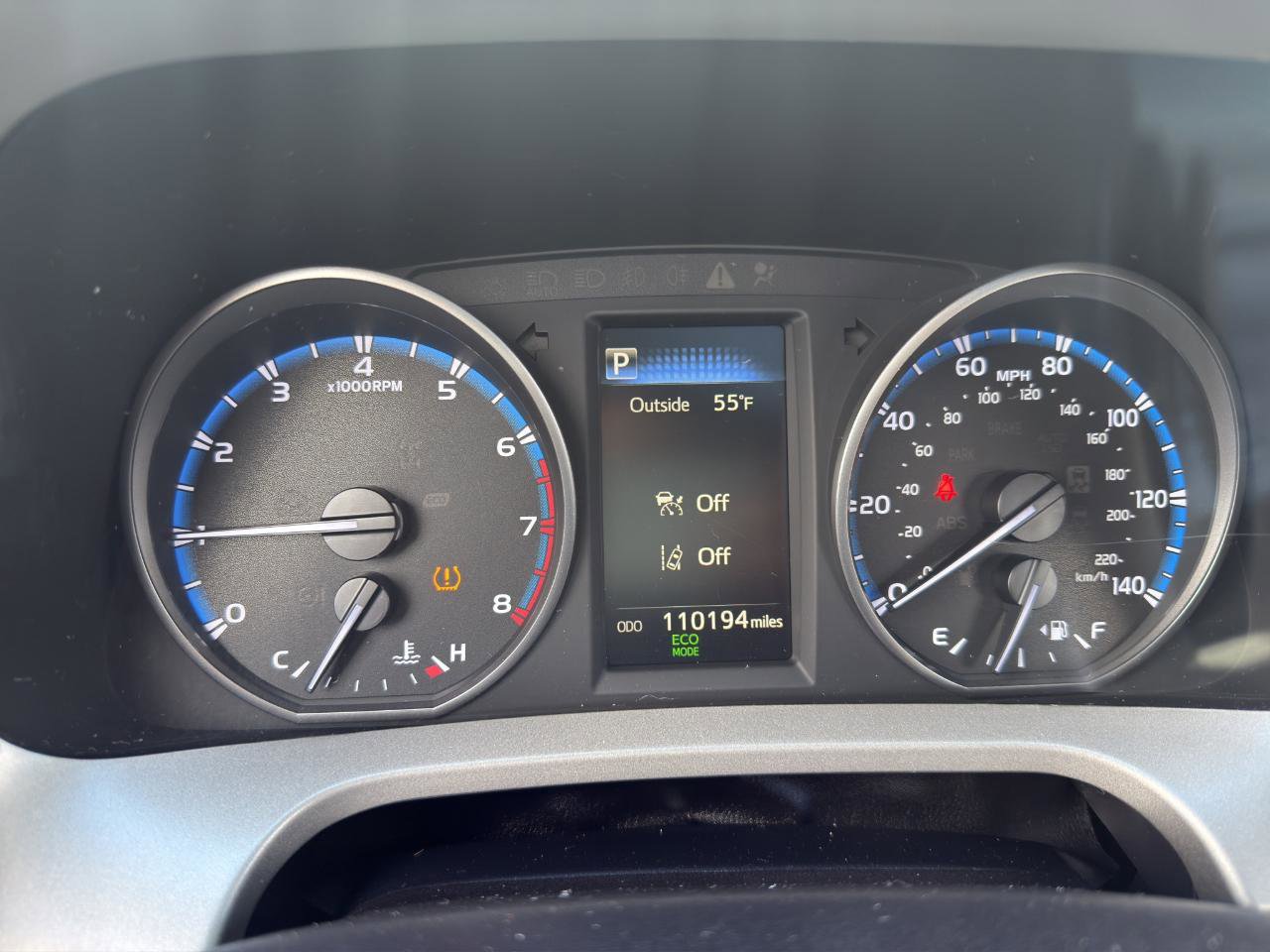 Used 2018 Toyota RAV4 XLE FWD image 11